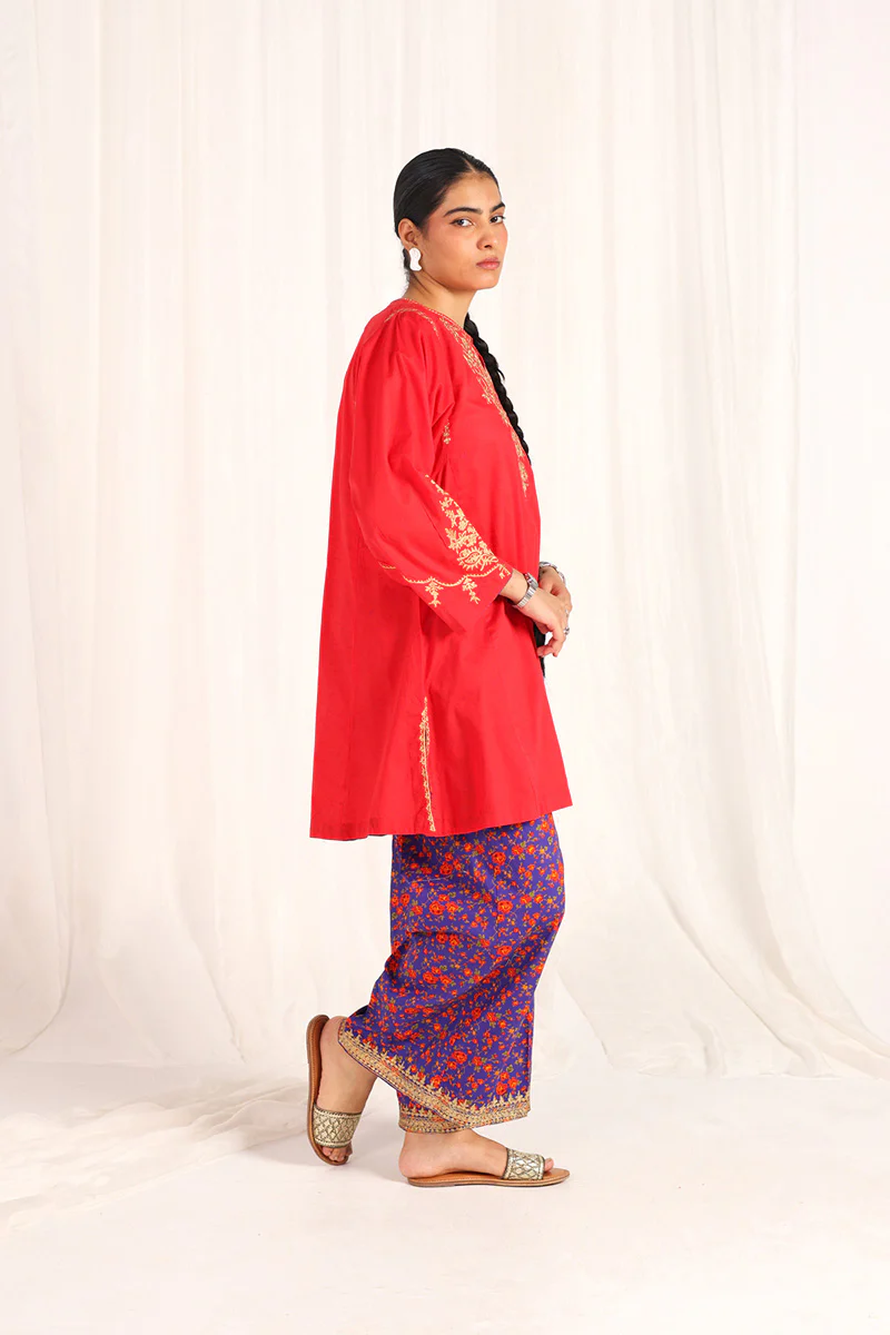 Gilded Glam Gold Thread Ensemble - Image 11
