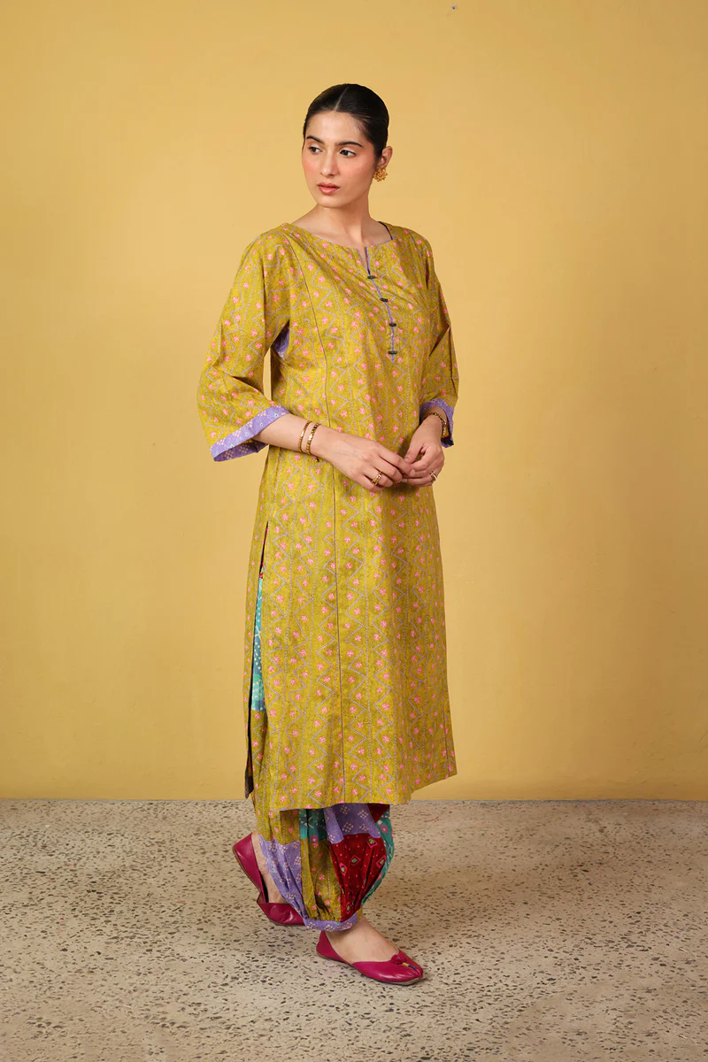 Rangeela Surkh Saaz Kurta - Image 5
