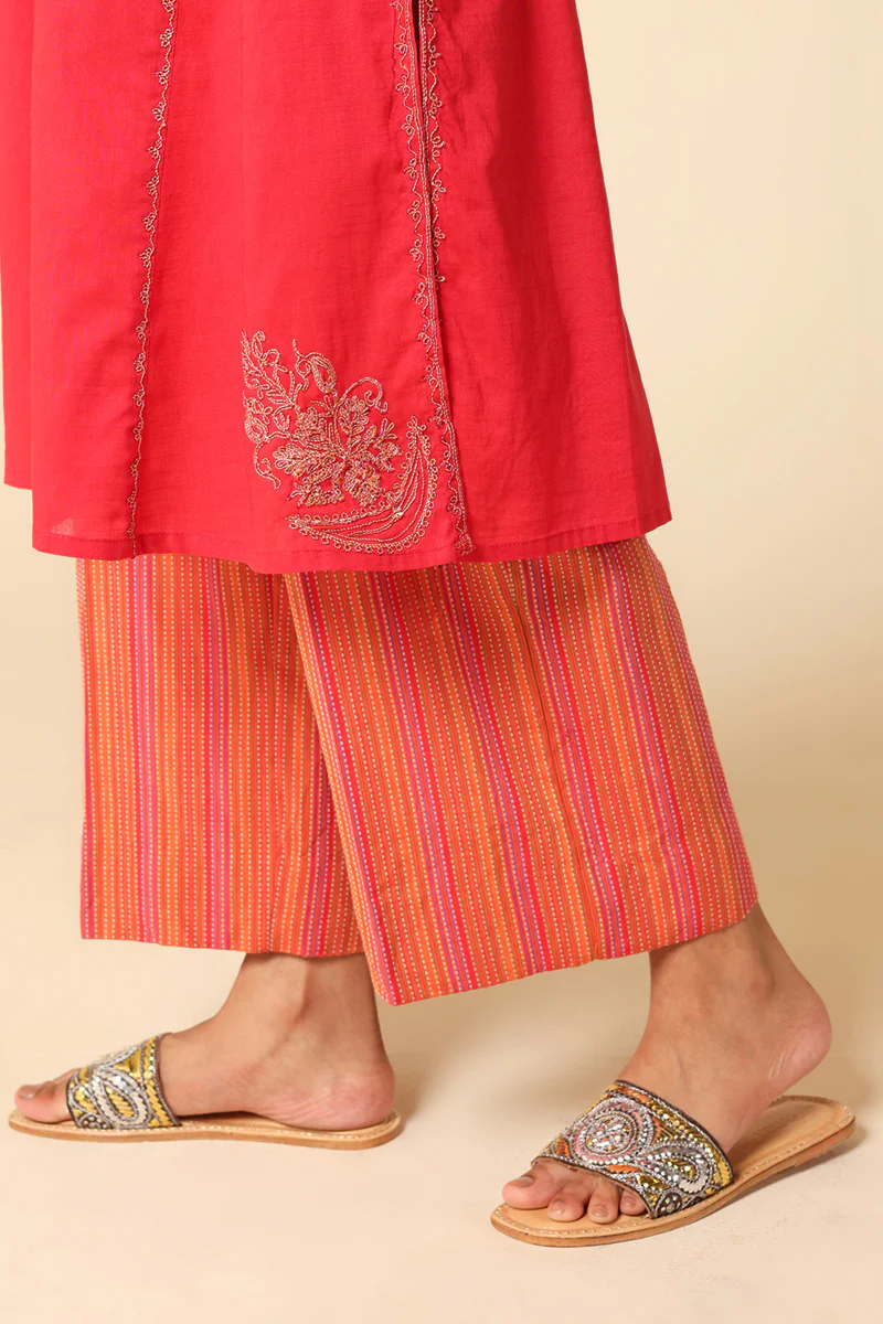 Rangeen Qissay Embroidered Set - Image 12