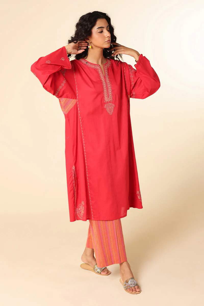 Rangeen Qissay Embroidered Set - Image 9