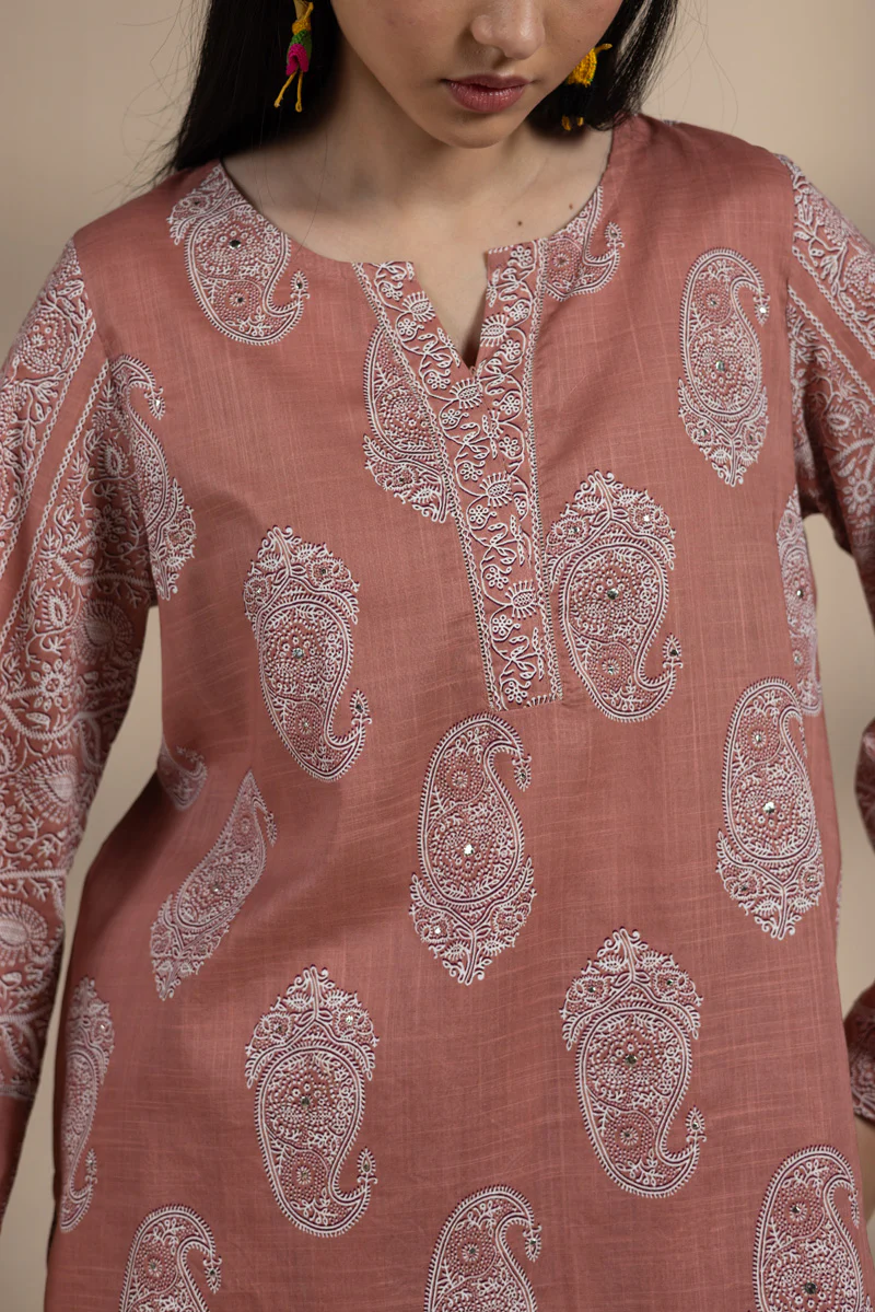 Soft Paisley Tulip Edit Set - Image 7