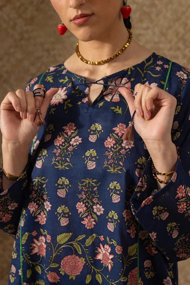 Bloomline Tassel Set - Image 3