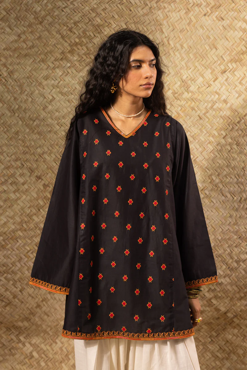 Blush Whisper Kurti - Image 2