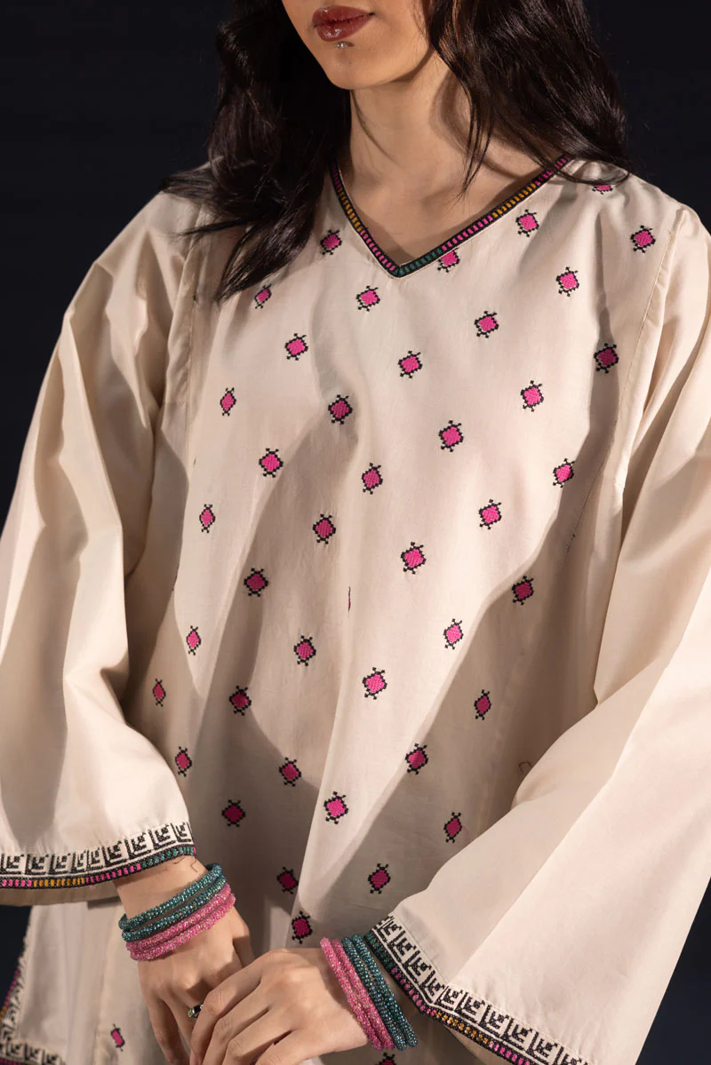Blush Whisper Kurti - Image 8
