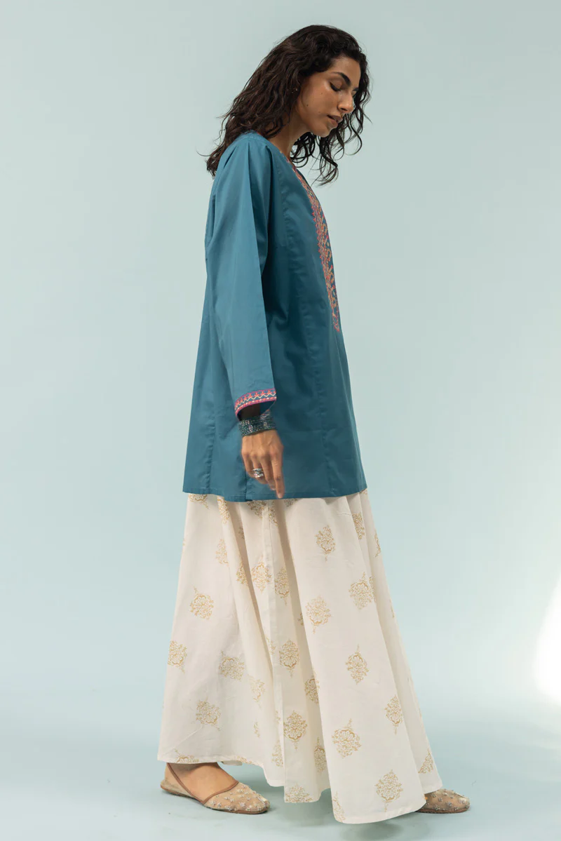 Heritage Crest Kurti - Image 14