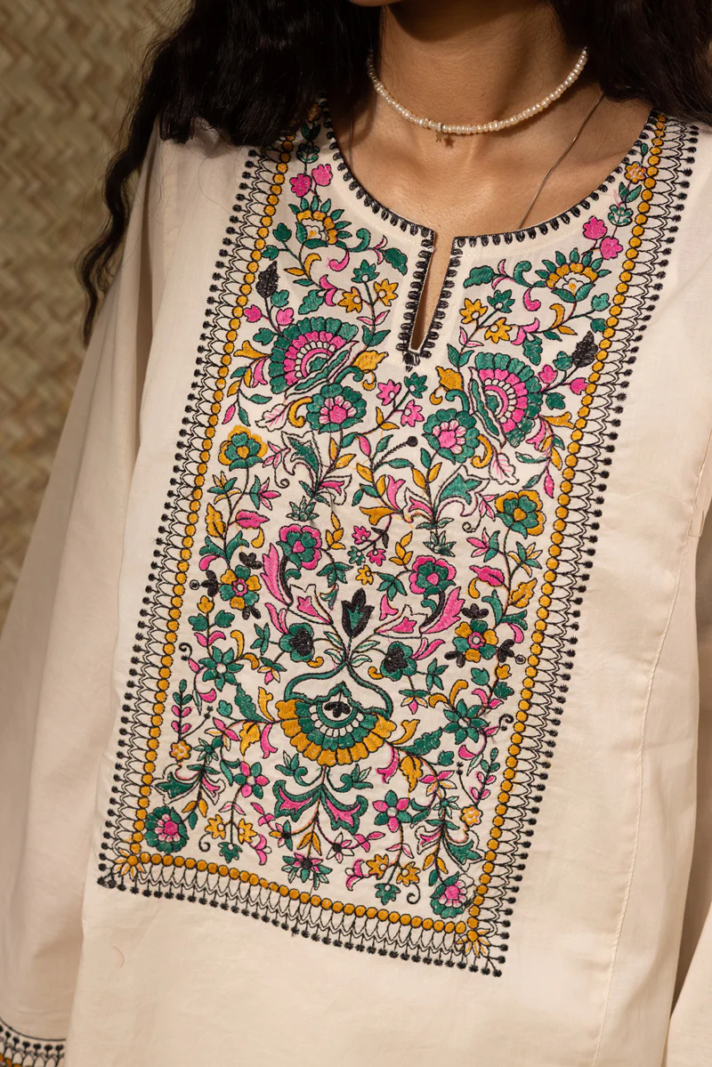 Rang Allure Kurti - Image 3