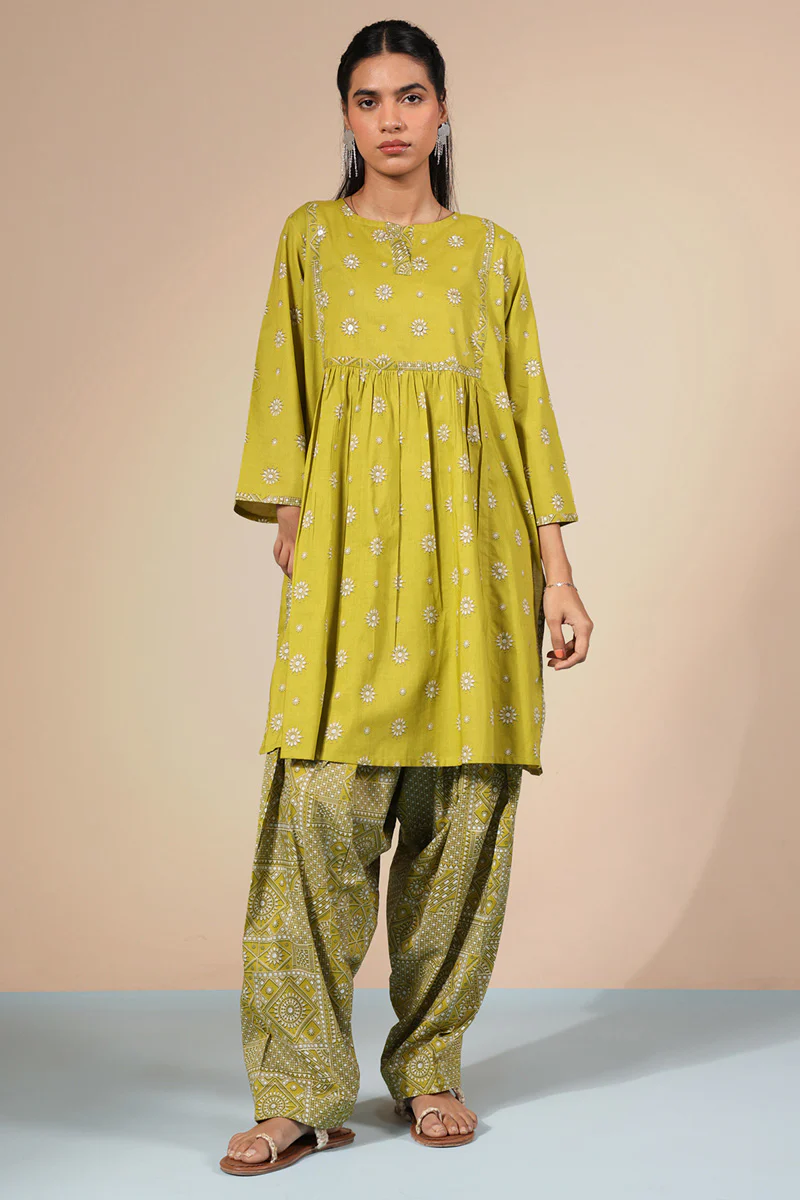 Mandana Flared Set - Image 5