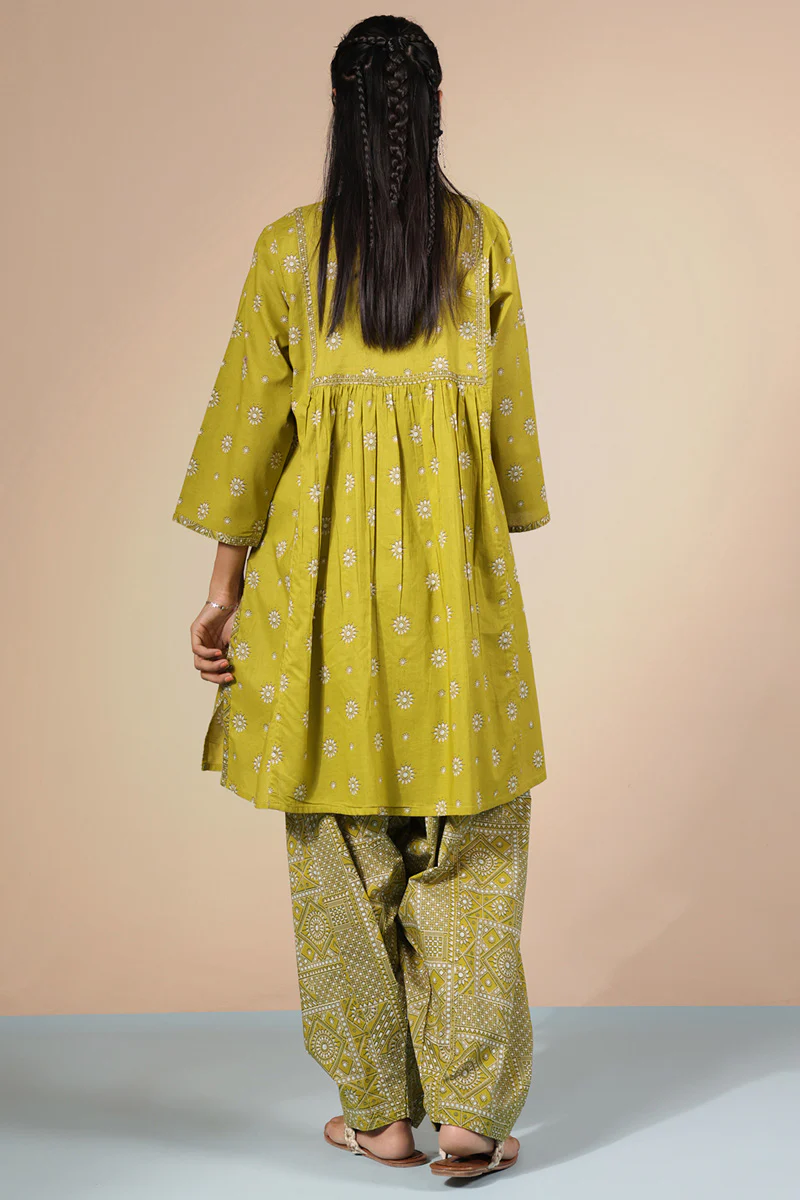 Mandana Flared Set - Image 8