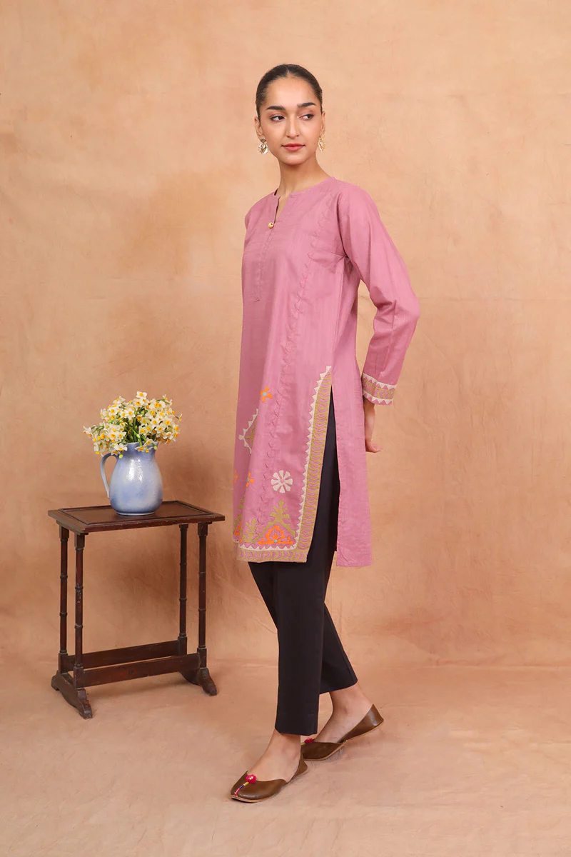 Thar Carvan Kurta Coral - Image 3