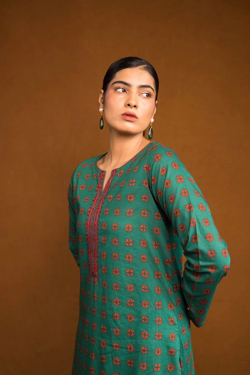 Indonesian Embroidered 2 Piece - Image 8