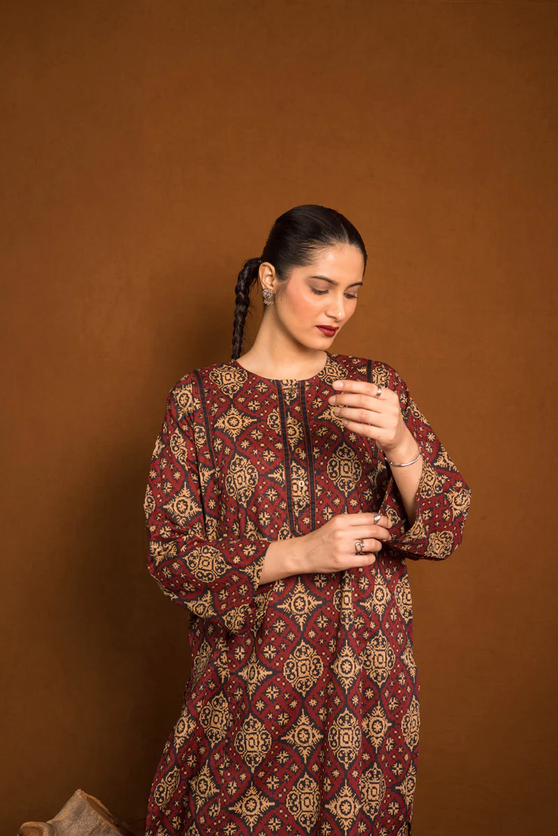 Indonesian 2 Piece - Image 2