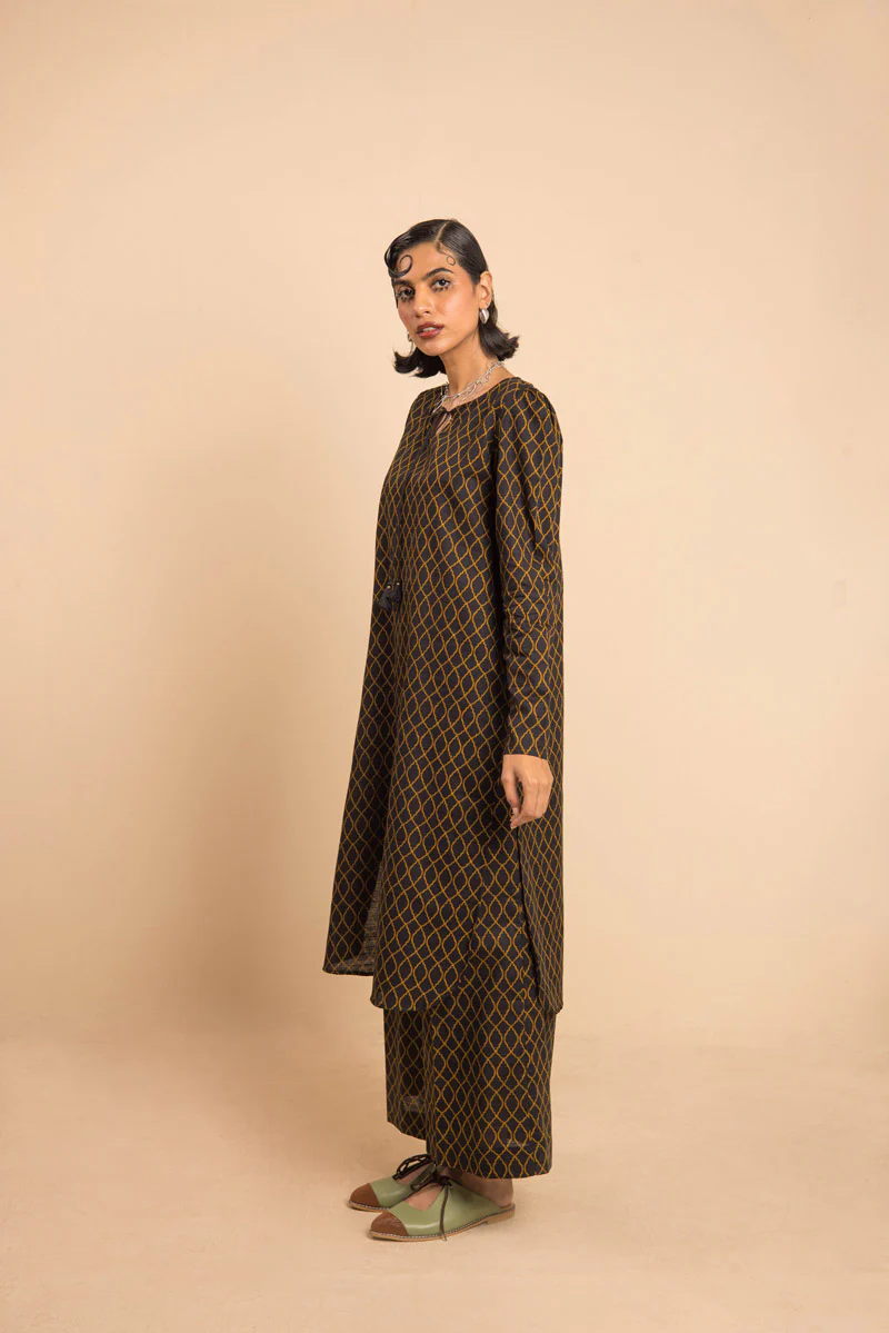 Puffed Charbagh 2 Piece - Image 3