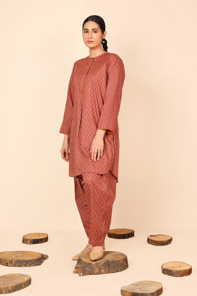 Moody Charbagh 2 Piece - Image 12