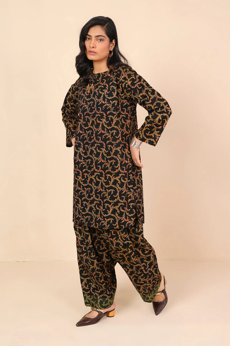 Paisley Dream Suit - Image 3