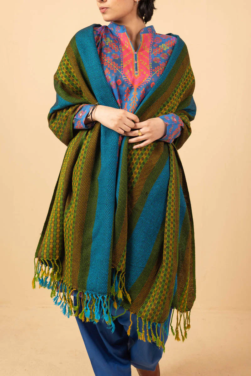 Yarn dyed Shawl - Image 10