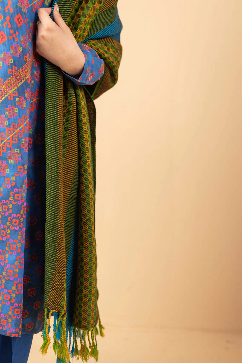 Yarn dyed Shawl - Image 5