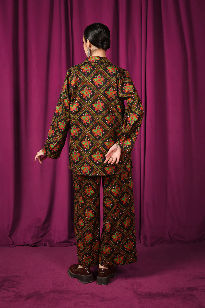 Kutch Kahani Outfit - Image 4