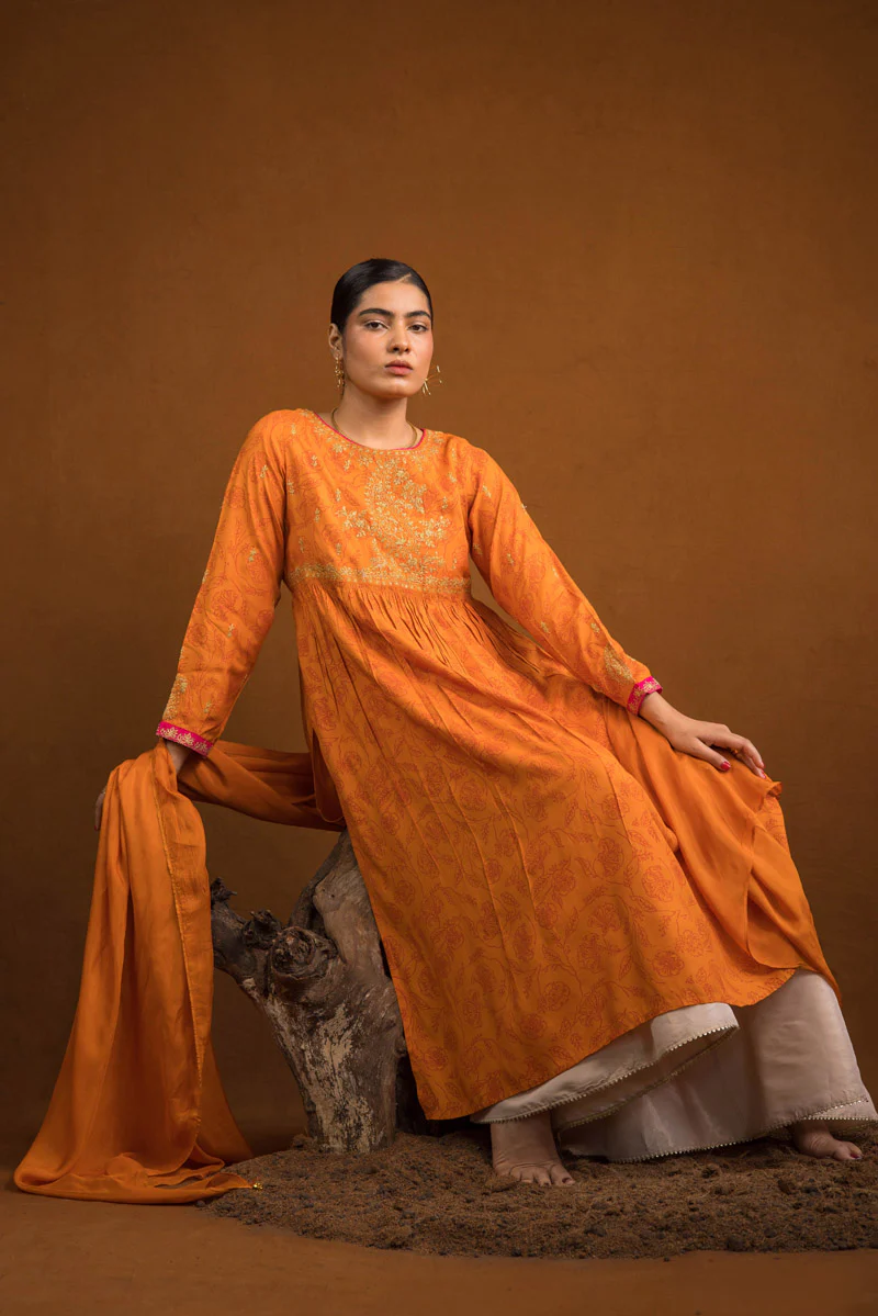 Regal Bahar Bano 2 Piece - Image 14
