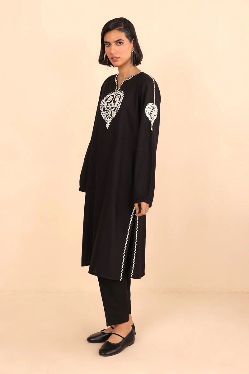 Heart Motif Grey Scale 2 Piece - Image 3
