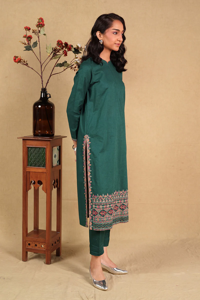 Embroidered Linear Miniature 2 Piece - Image 4