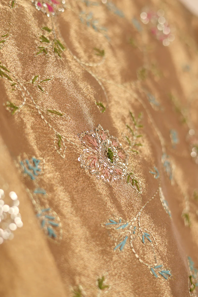 Sunehri Chadder Drape Suit - Image 3