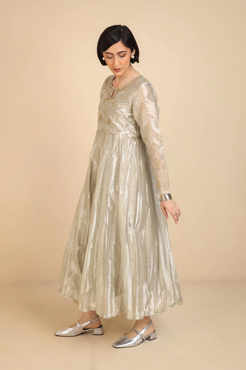 Sunehri Chadder Ensemble 2 Piece - Image 3