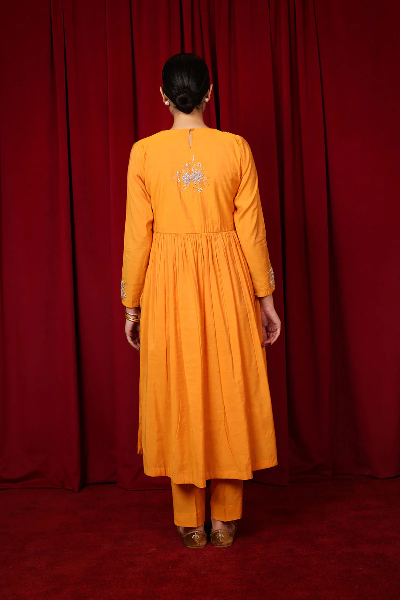 Nawabi Gota Naz Suit - Image 2