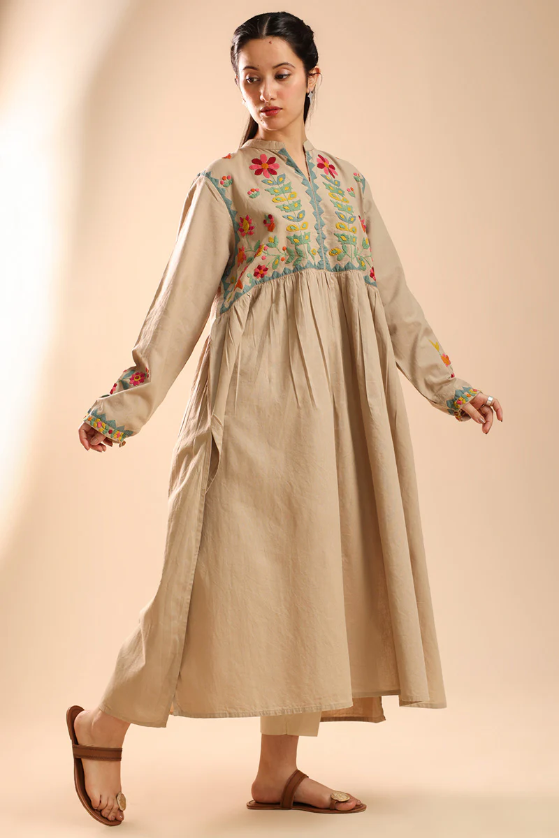 Hand-Crafted Gathered Shirt - Image 4