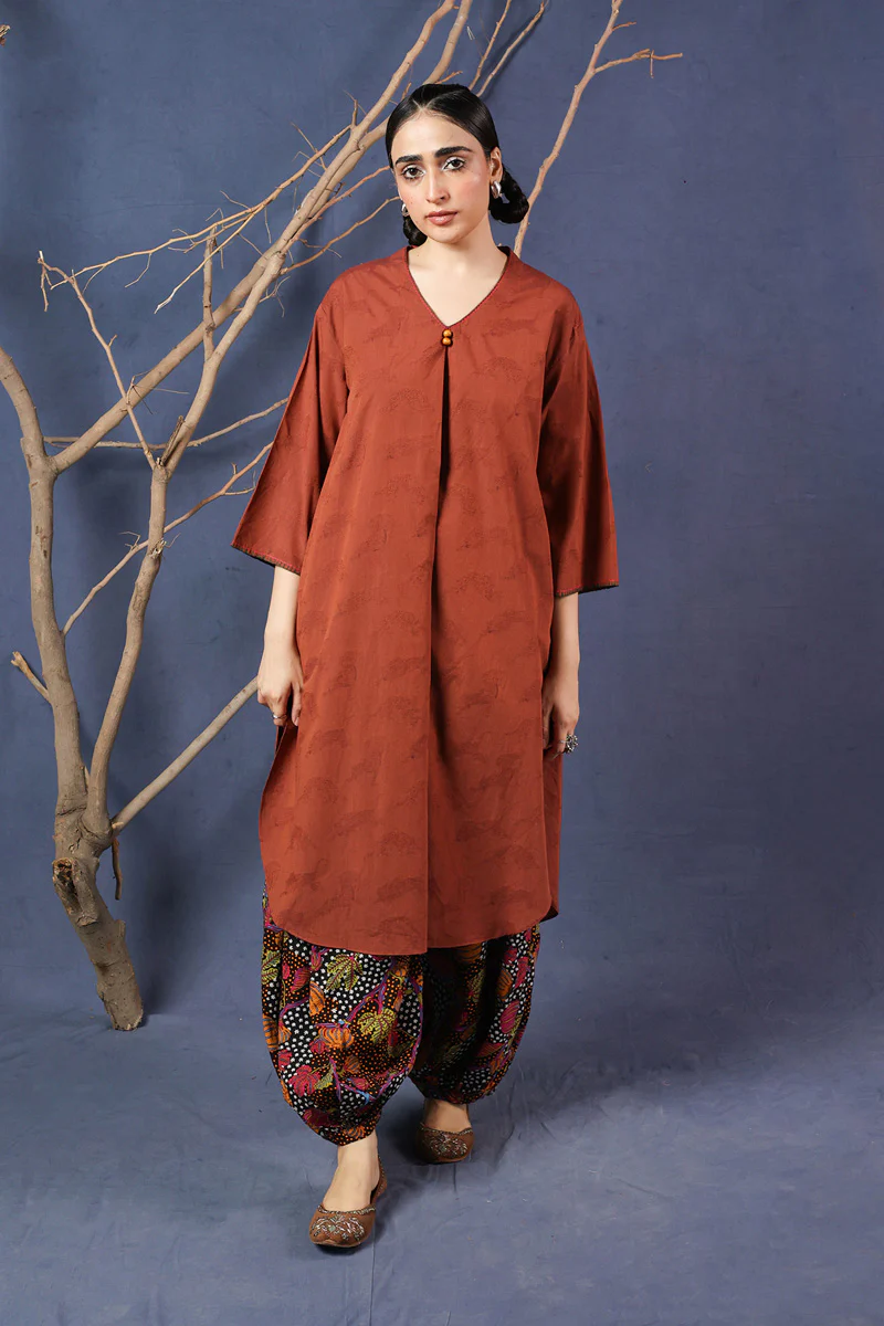 Contemporary Flo Roar Kurta - Image 3