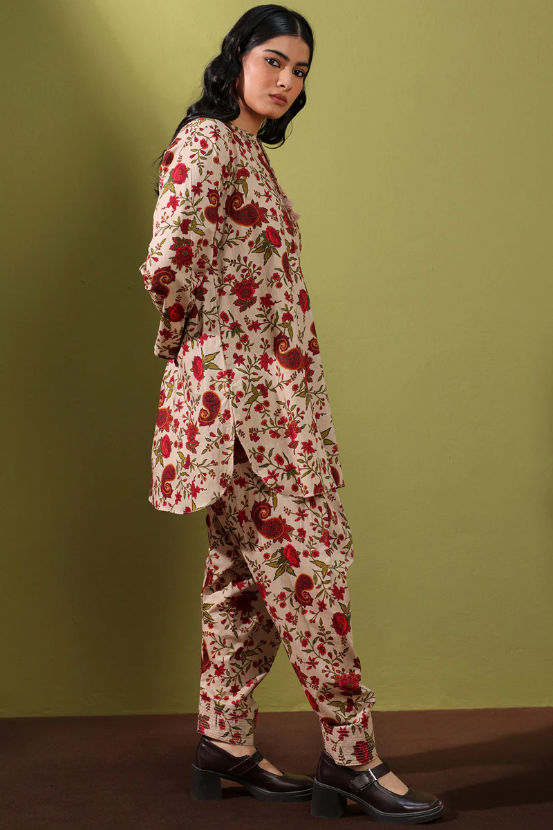 Cheent Paisley Star Set - Image 4
