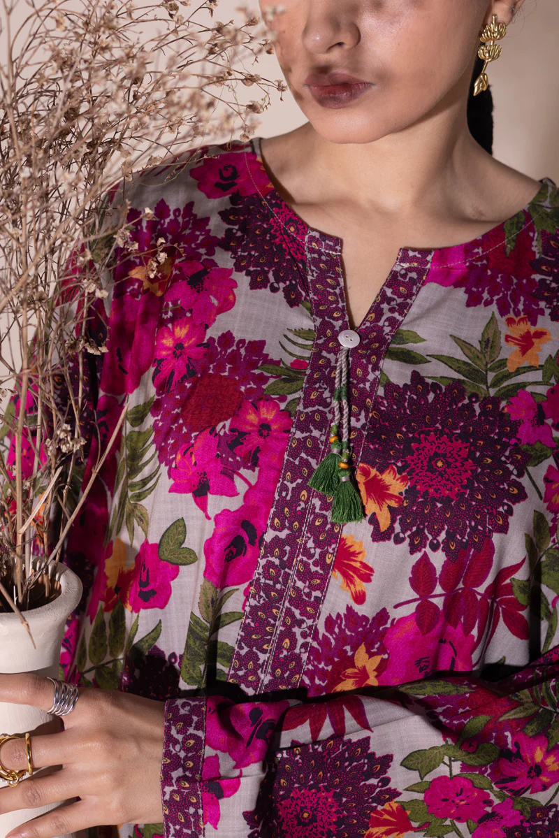 Vibrant Roses Bloom Set - Image 5