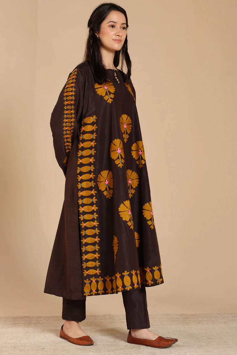 Tajik Folk Flared Set - Image 7