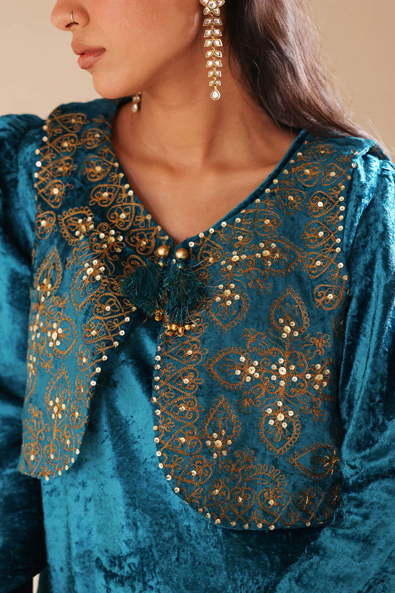 Velvet 3-Piece Koti Gharara Set - Image 5