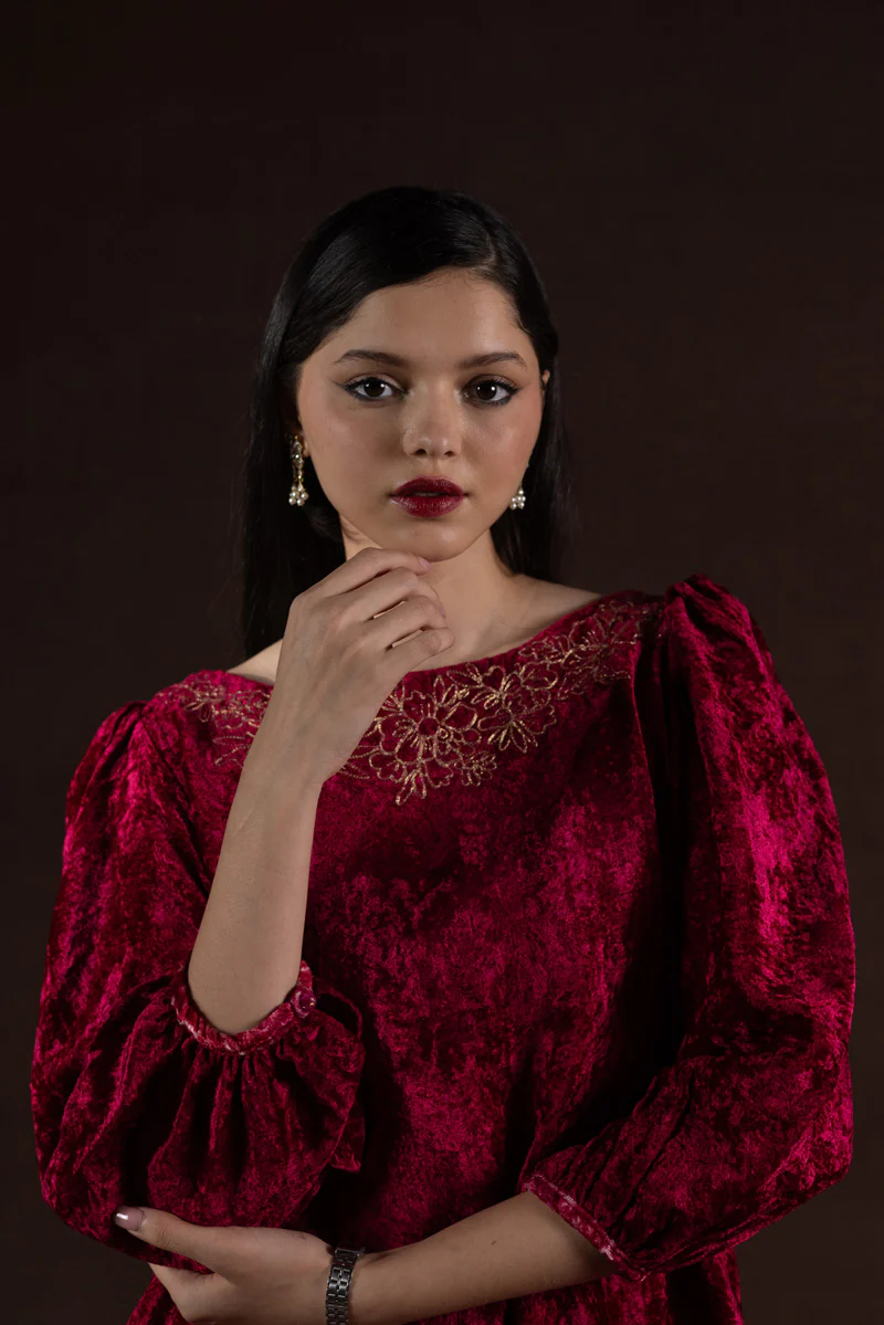 Crimson Velvet Farshi Set - Image 2