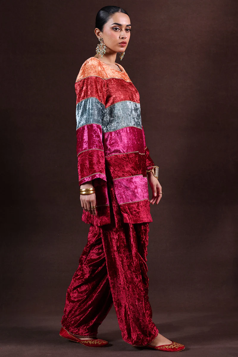 Rang Riwayat Velvet Set - Image 4