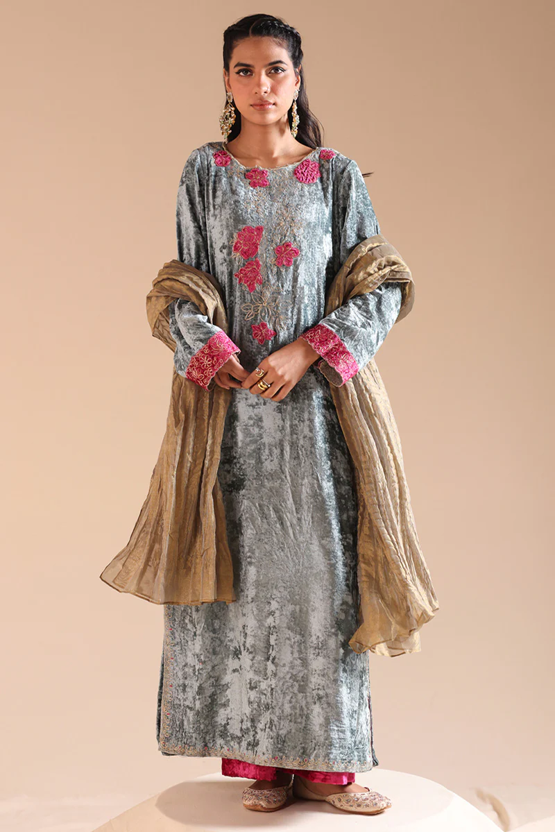 Zareen Velvet 3-Piece Set - Image 5