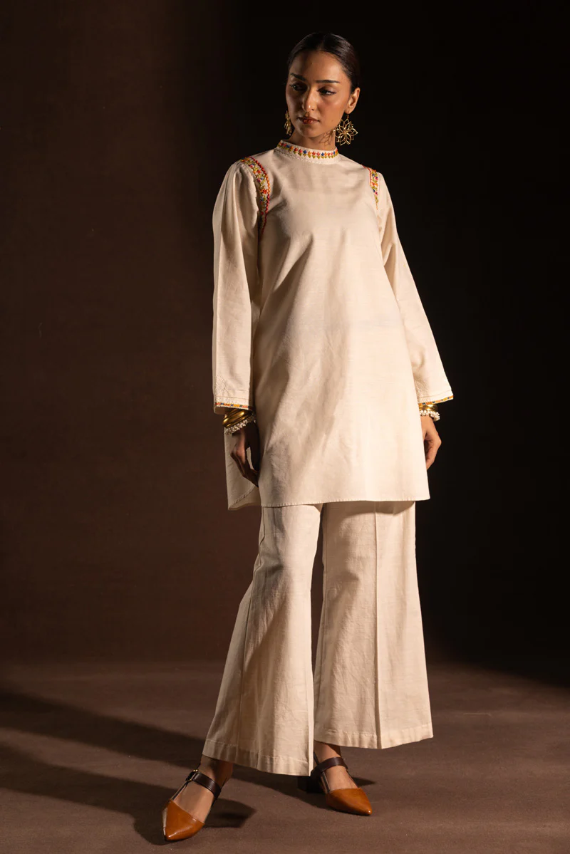 Hand-Crafted Tapestry Co-Ord Set - Image 7