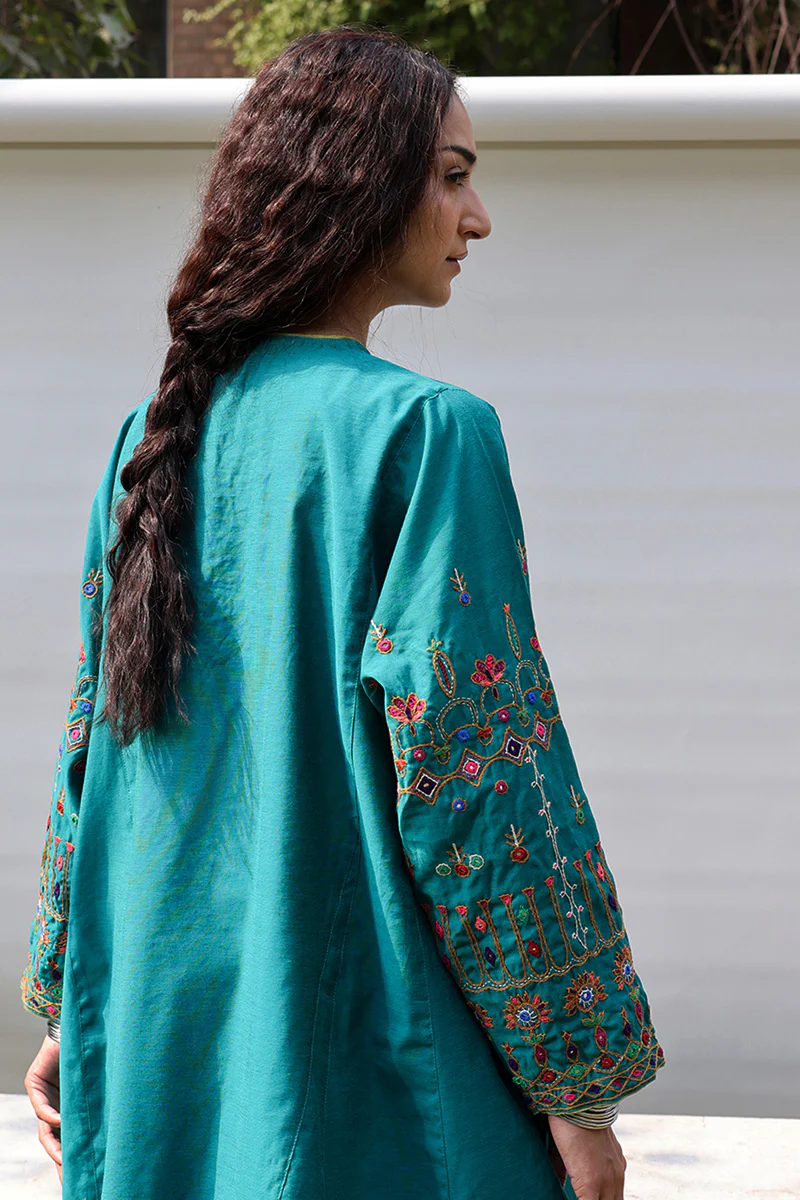 Aina Hand-Crafted Set - Image 4
