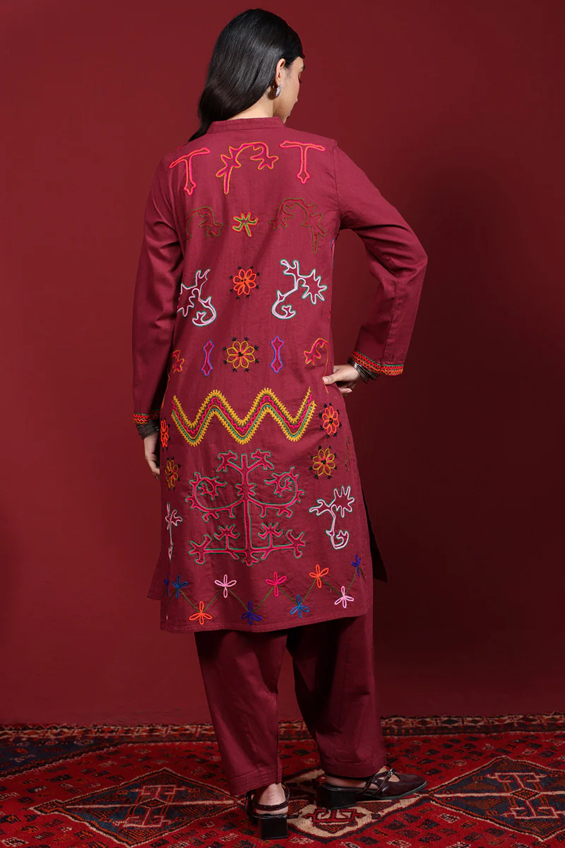 Hand-Embroidered N K R Style Set - Image 4
