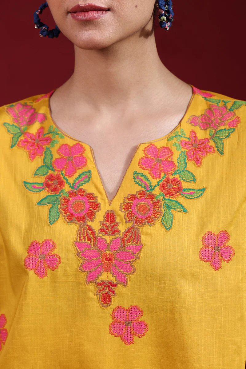 Pyari Paras Embroidered Set - Image 8