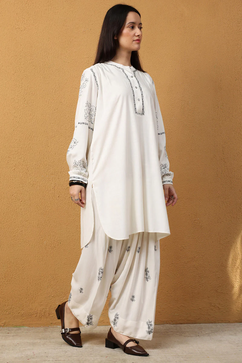 Monochrome Embroidered Edit - Image 12