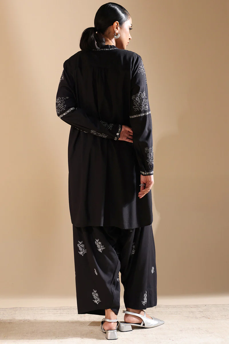 Monochrome Embroidered Edit - Image 7