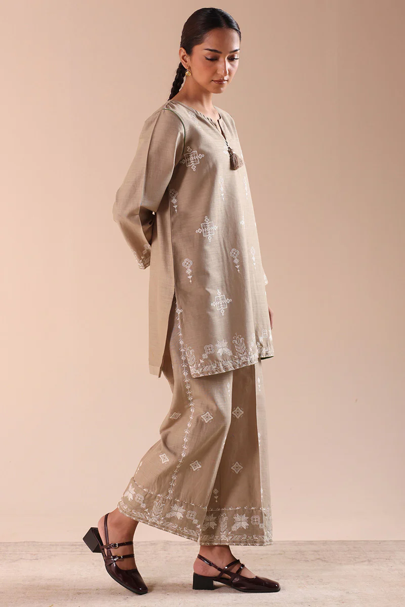 Misty Embroidered Set - Image 2
