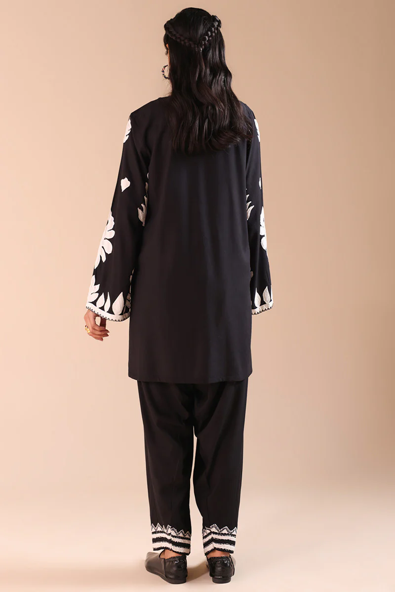 Monochrome Appliqué Edit Set - Image 5